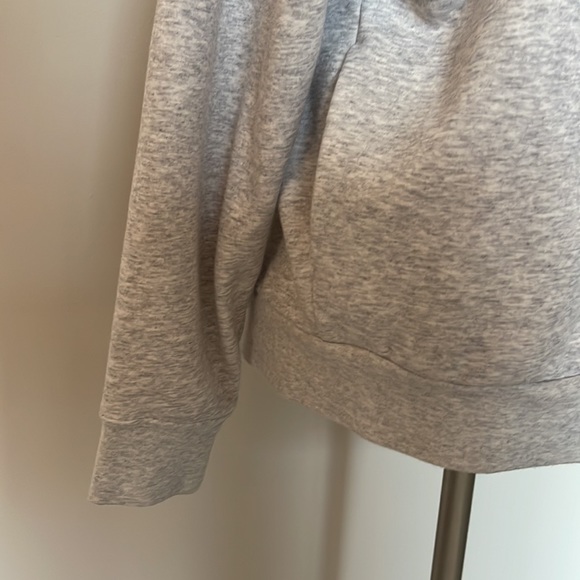 Fabletics grey pull over hoodie EUC small - Picture 3 of 6